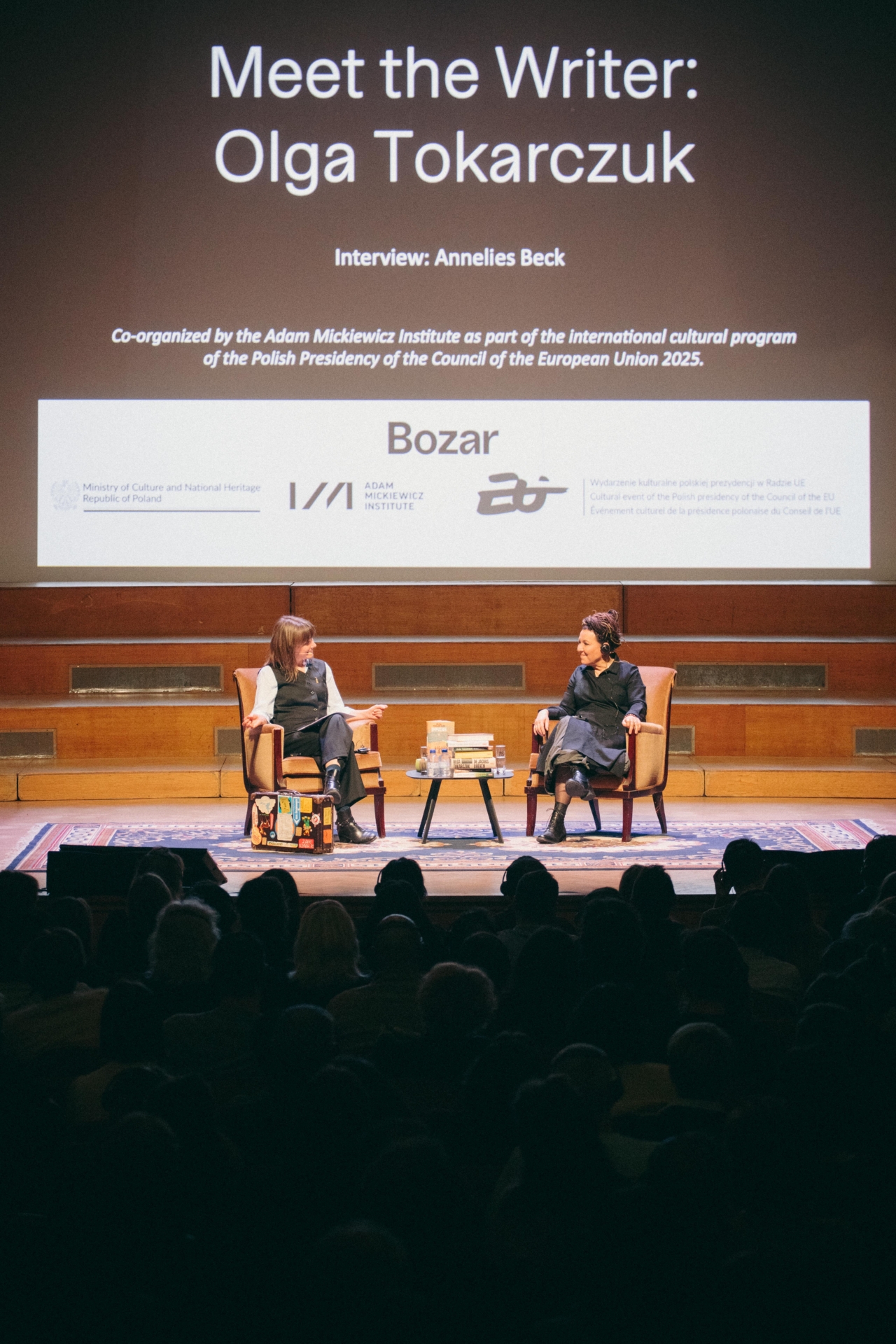 stage with Olga Tokarczuk and her prelegent, and fully filled audience